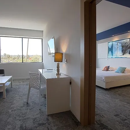 Hotel Marineland 3*