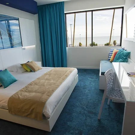 Hotel Marineland 3*